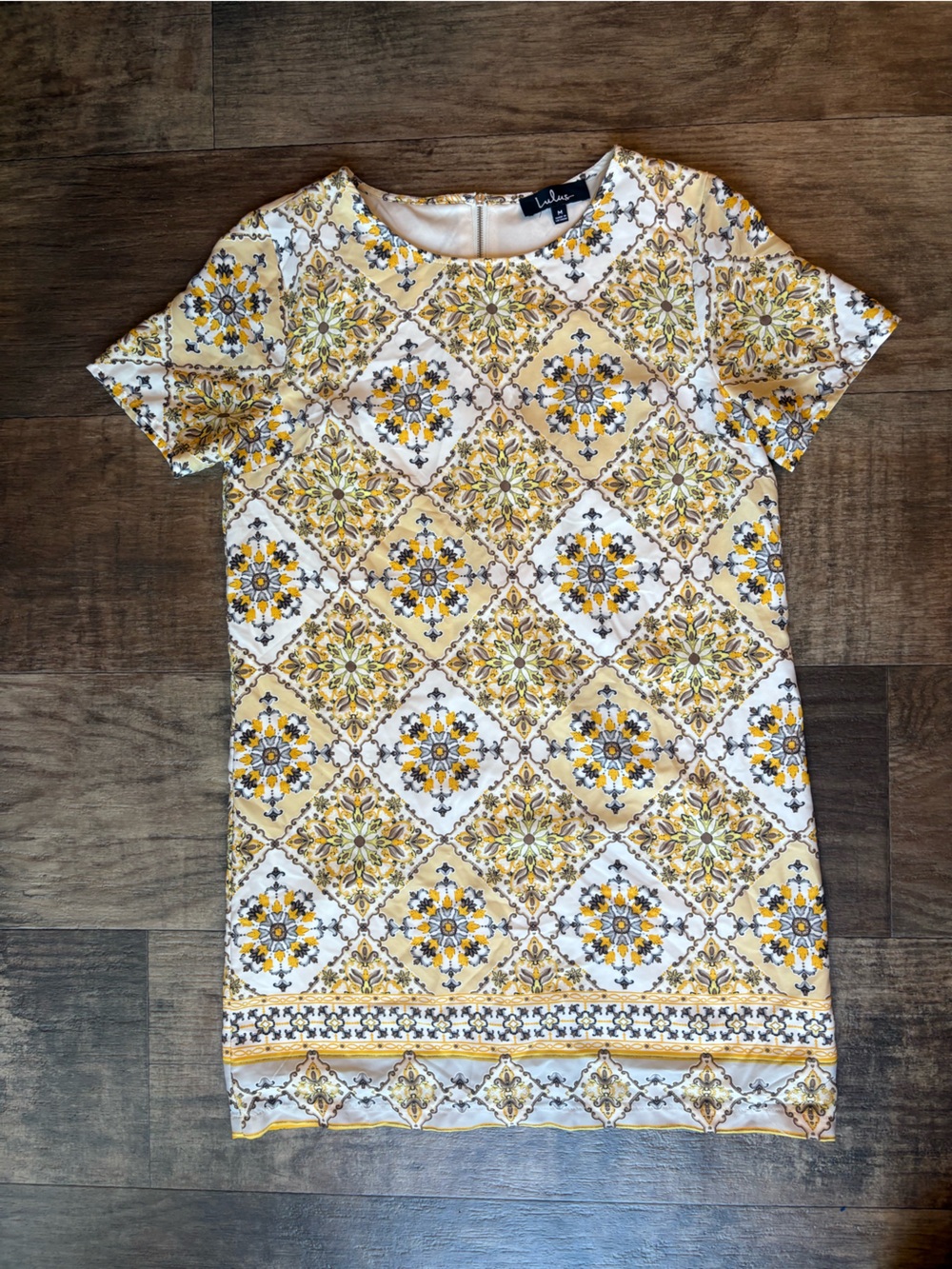 Yellow Floral Tile Print Lulu's Shift Dress M